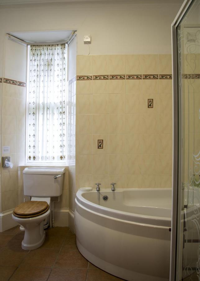 Cluny Bank Hotel Forres Room photo